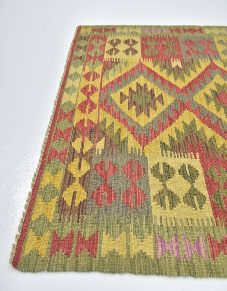 Detail image of  3' 3 x 5'  Hand Woven Kilim Maymana Wool Rug