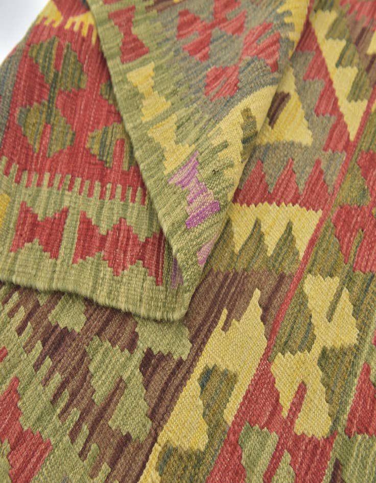 Detail image of  3' 3 x 5'  Hand Woven Kilim Maymana Wool Rug