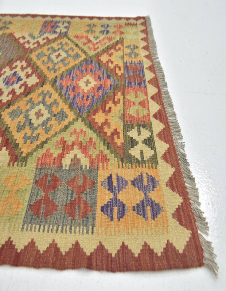 Detail image of  3' 6 x 6' 6  Hand Woven Kilim Maymana Wool Rug