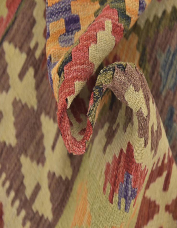 Detail image of  3' 6 x 6' 6  Hand Woven Kilim Maymana Wool Rug