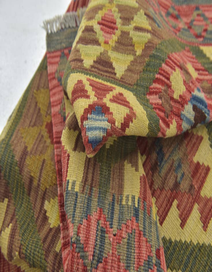Detail image of  3' 6 x 6' 5  Hand Woven Kilim Maymana Wool Rug