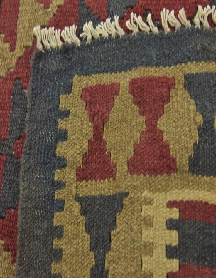 Detail image of  5' 4 x 8'  Hand Woven Kilim Maymana Wool Rug
