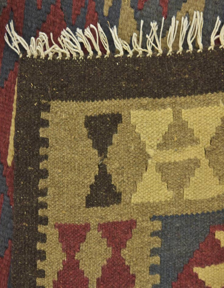 Detail image of  5' x 8' 6  Hand Woven Kilim Maymana Wool Rug