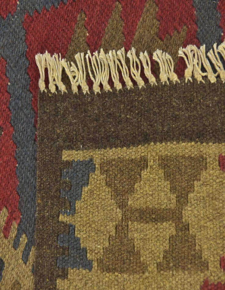 Detail image of  3' 4 x 4' 10  Hand Woven Kilim Maymana Wool Rug