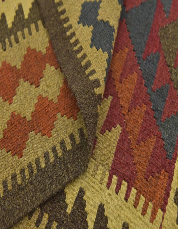 Detail image of  3' 4 x 5'  Hand Woven Kilim Maymana Wool Rug