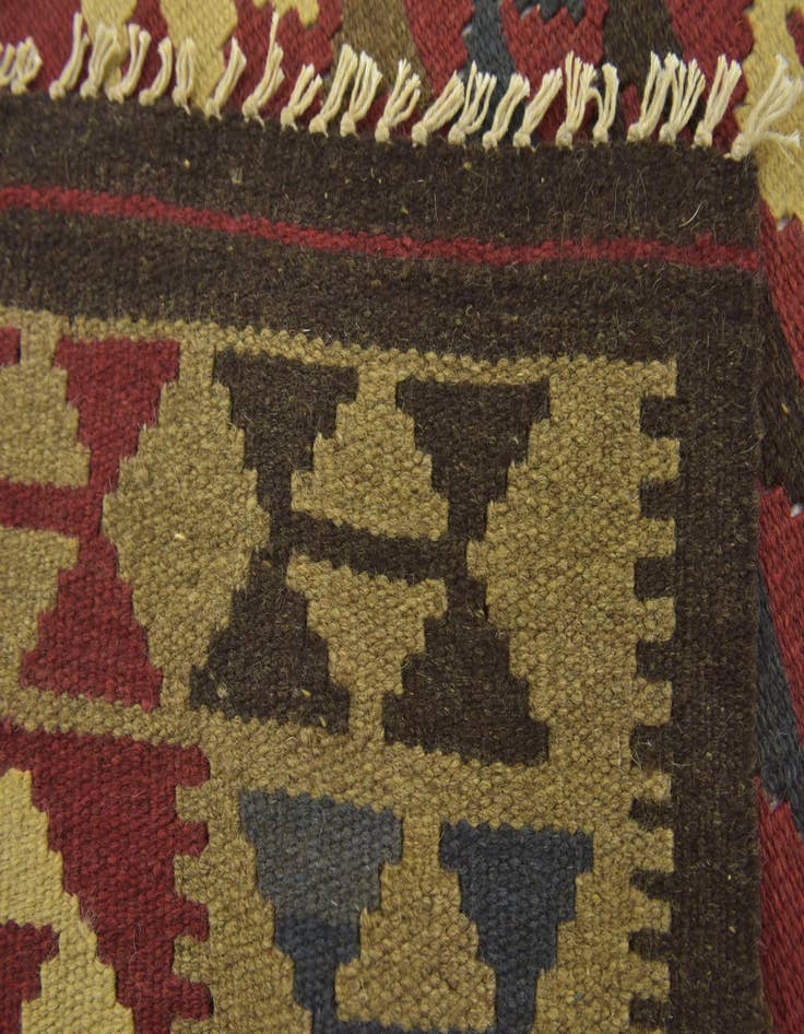 Detail image of  3' 3 x 4' 8  Hand Woven Kilim Maymana Wool Rug