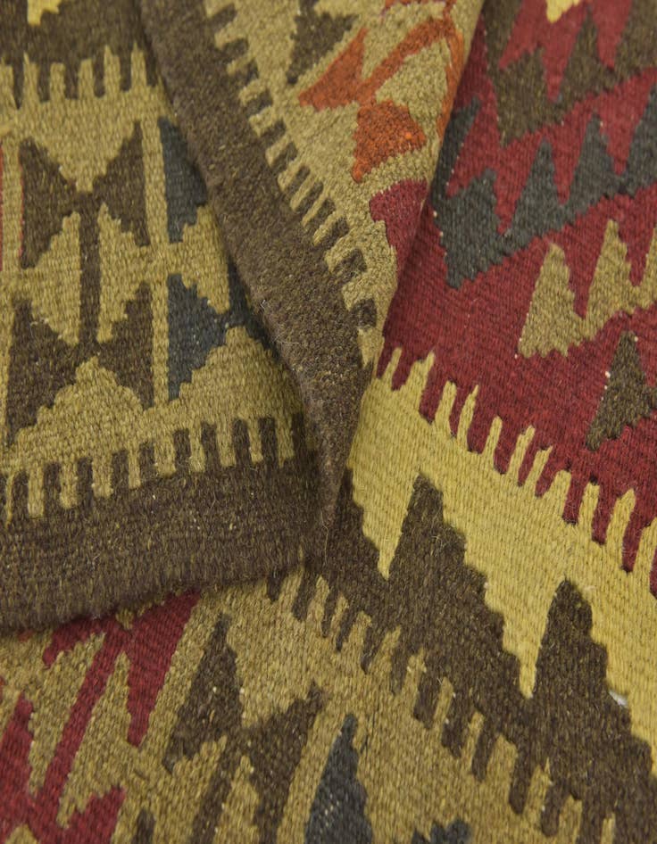 Detail image of  3' 3 x 4' 10  Hand Woven Kilim Maymana Wool Rug