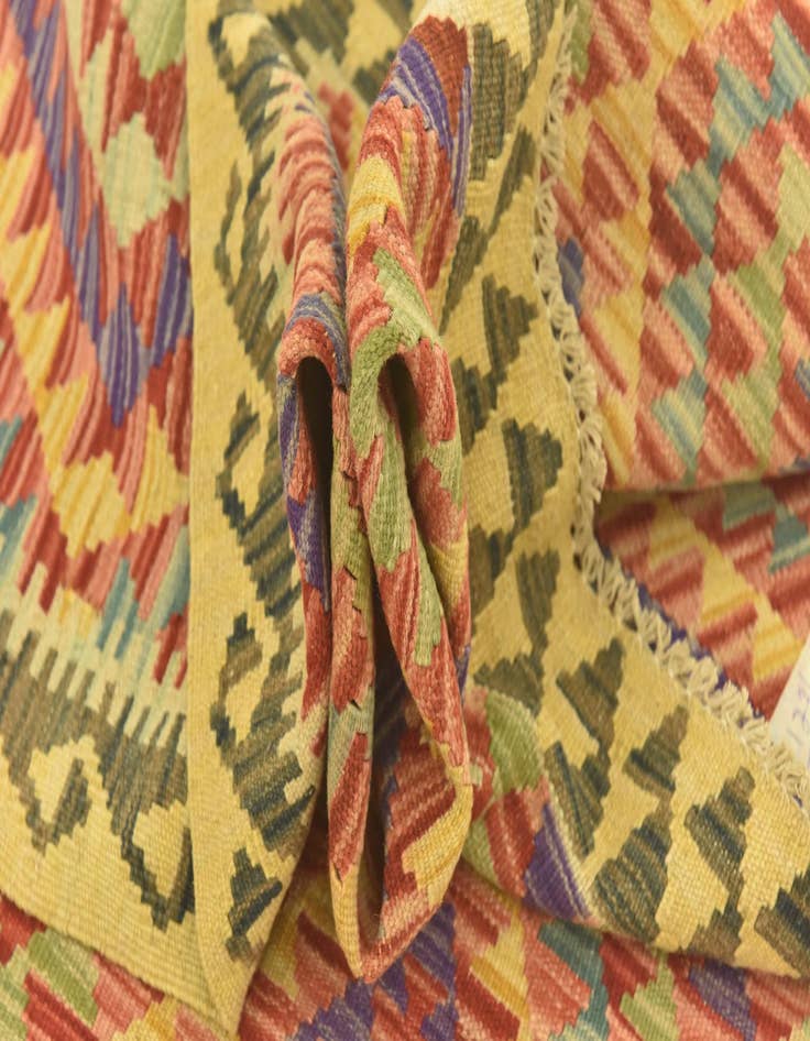 Detail image of  3' 6 x 4' 10  Hand Woven Kilim Maymana Wool Rug