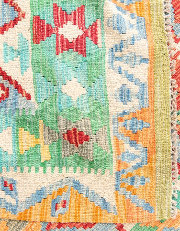 Detail image of  4' 10 x 6' 6  Hand Woven Kilim Maymana Wool Rug
