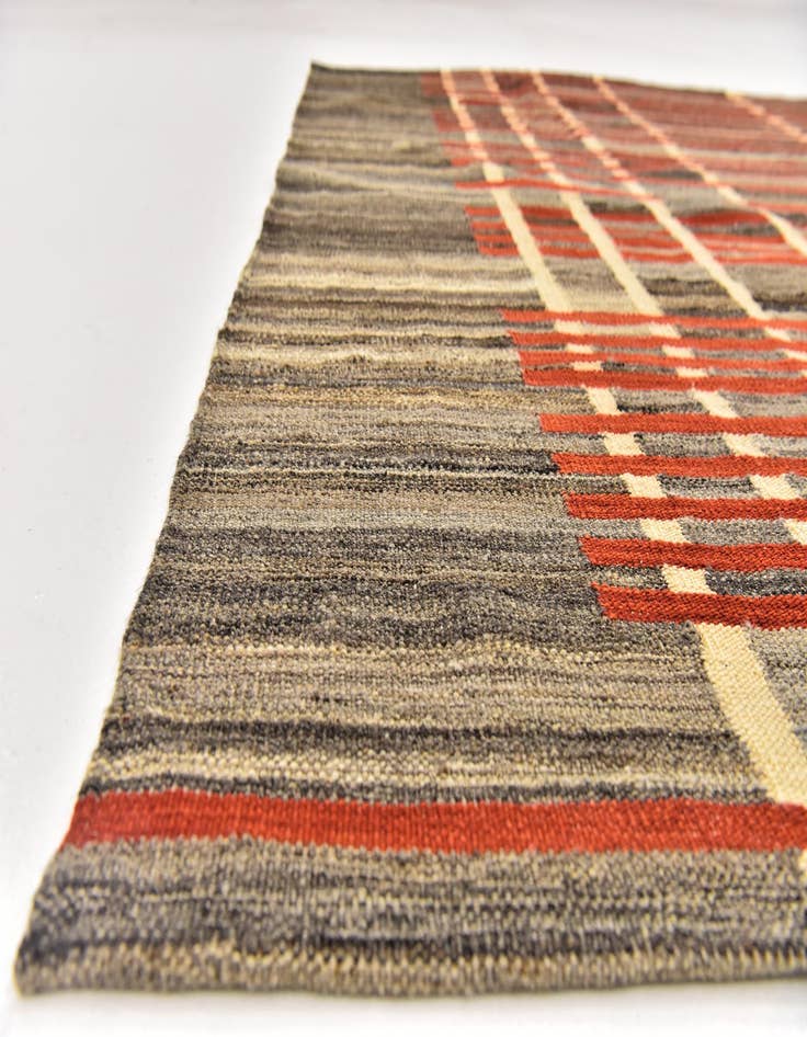 Detail image of  5' 4 x 8'  Hand Woven Kilim Modern Wool Rug