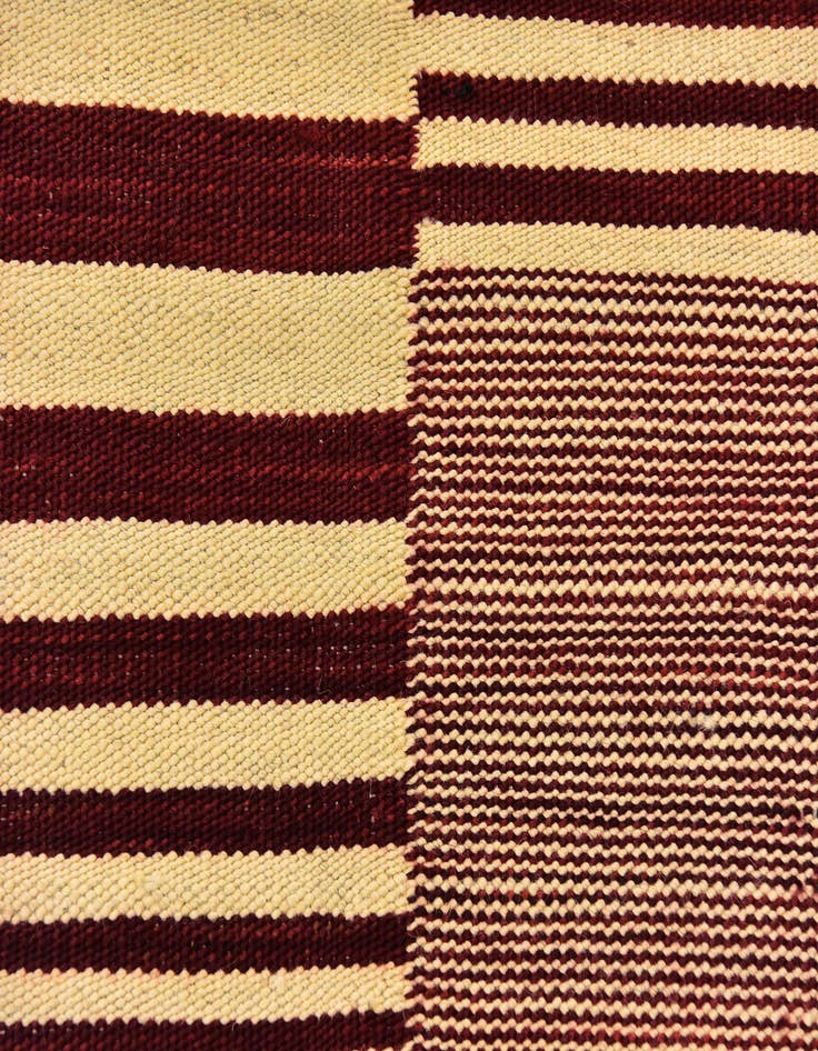 Detail image of  5' 10 x 7' 10  Hand Woven Kilim Modern Wool Rug
