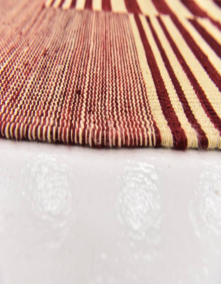 Detail image of  5' 10 x 7' 10  Hand Woven Kilim Modern Wool Rug