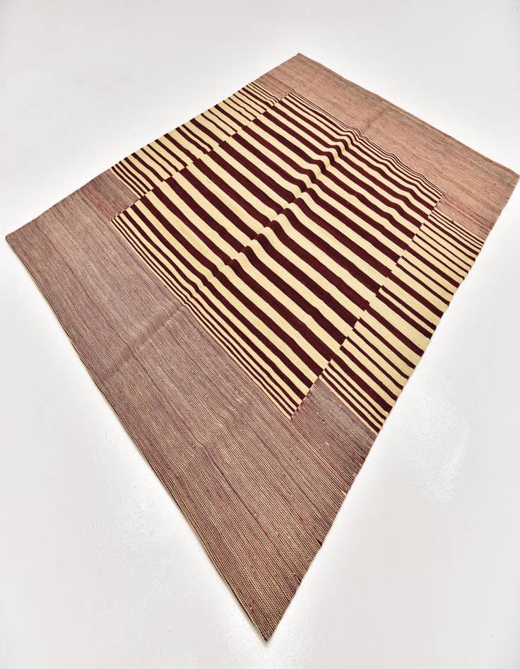 Detail image of  5' 10 x 7' 9  Hand Woven Kilim Modern Wool Rug