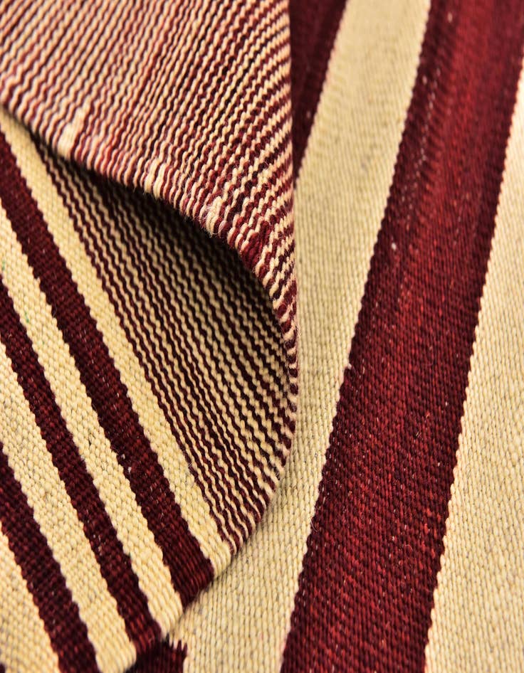 Detail image of  5' 10 x 7' 9  Hand Woven Kilim Modern Wool Rug