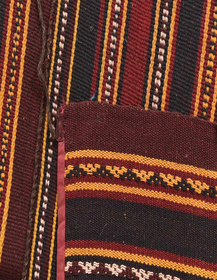 Detail image of  5' 9 x 10' 4  Hand Woven Kilim Modern Wool Rug