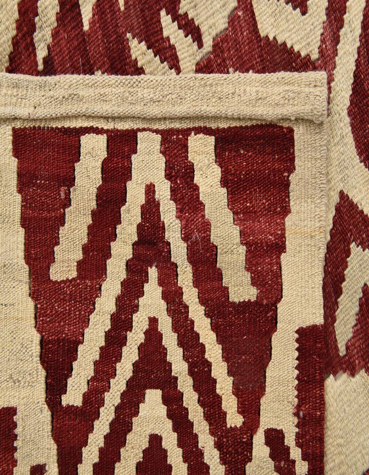Detail image of  4' 9 x 5' 6  Hand Woven Kilim Modern Wool Rug