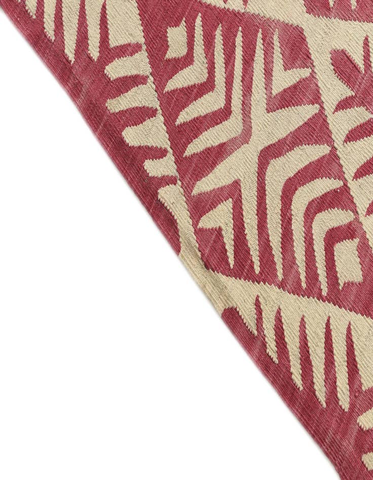 Detail image of  4' 5 x 6' 5  Hand Woven Kilim Modern Wool Rug