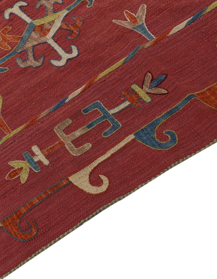 Detail image of  5' 5 x 7' 4  Hand Woven Kilim Suzani Wool Rug