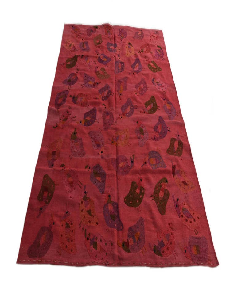 Detail image of  5' 6 x 7' 6  Hand Woven Kilim Suzani Wool Rug