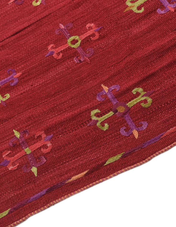 Detail image of  4' 4 x 5' 1  Hand Woven Kilim Suzani Wool Rug