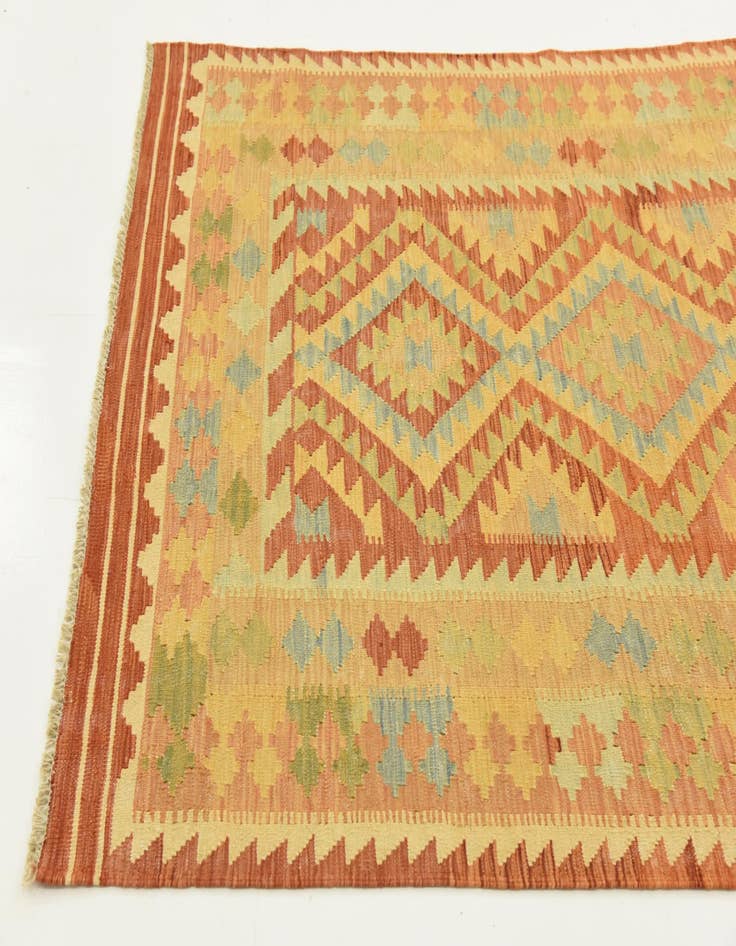 Detail image of  4' 2 x 5' 9  Hand Woven Kilim Waziri Wool Rug
