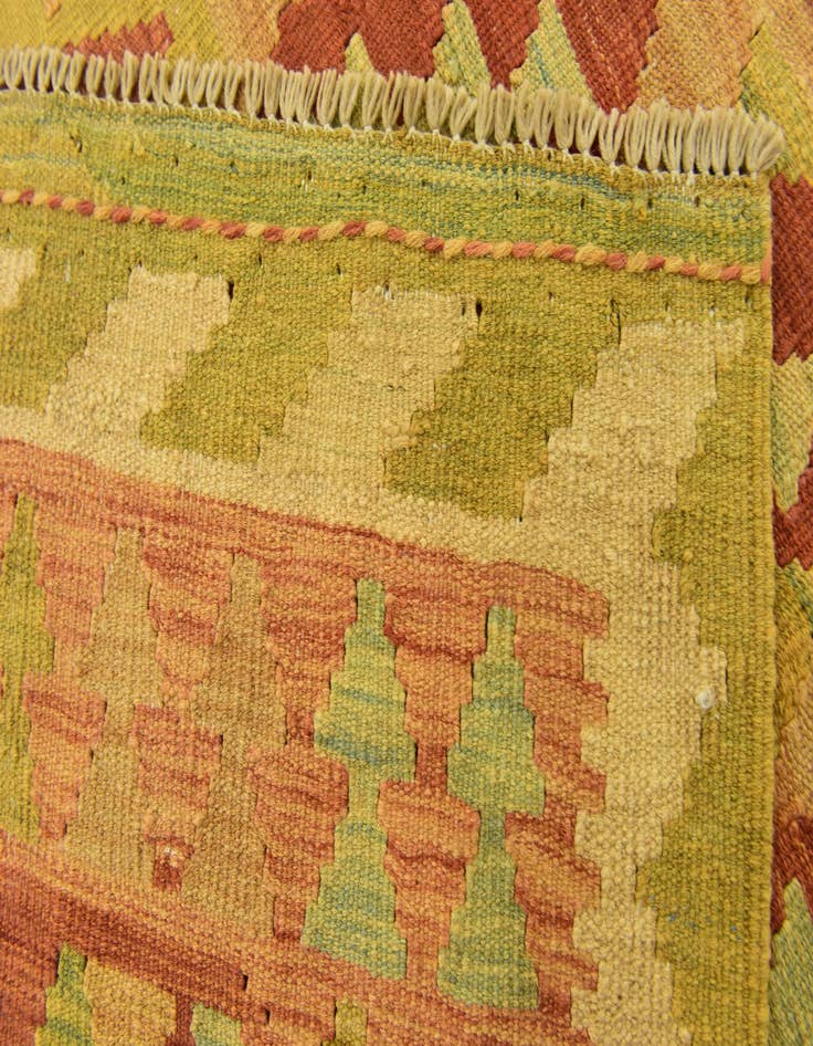 Detail image of  3' 3 x 4' 10  Hand Woven Kilim Waziri Wool Rug