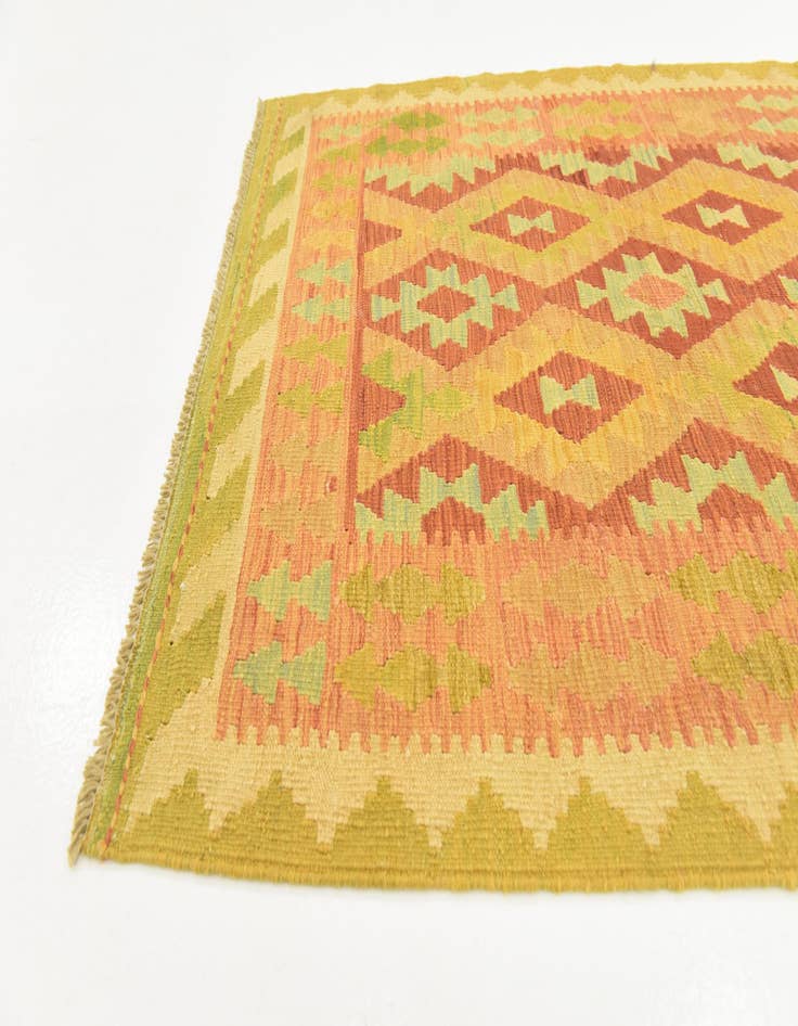 Detail image of  3' 3 x 4' 10  Hand Woven Kilim Waziri Wool Rug