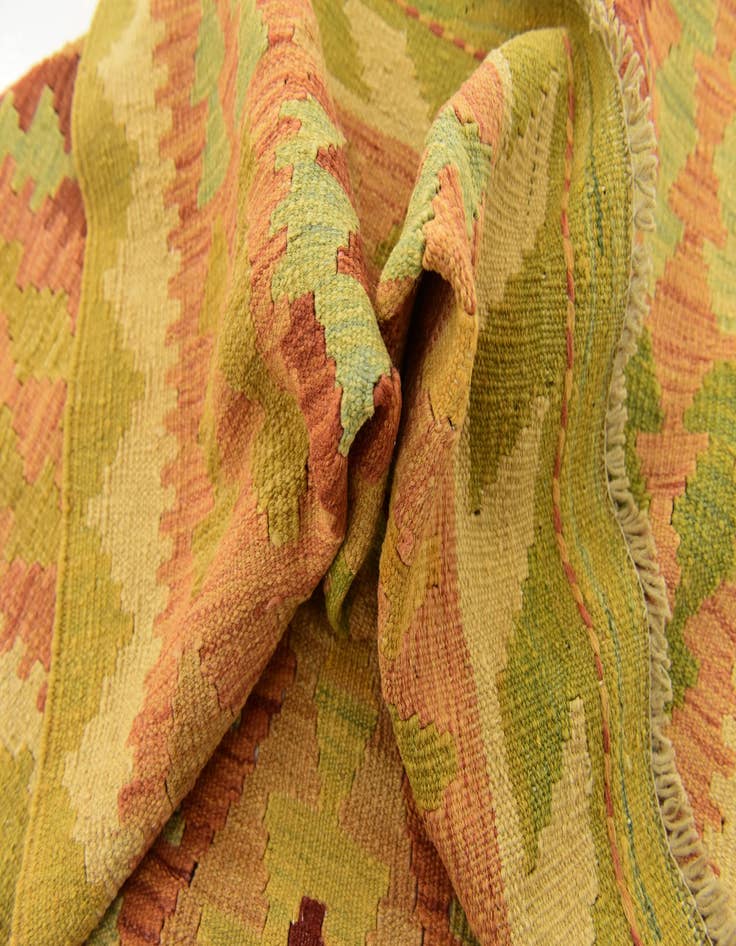 Detail image of  3' 3 x 4' 10  Hand Woven Kilim Waziri Wool Rug