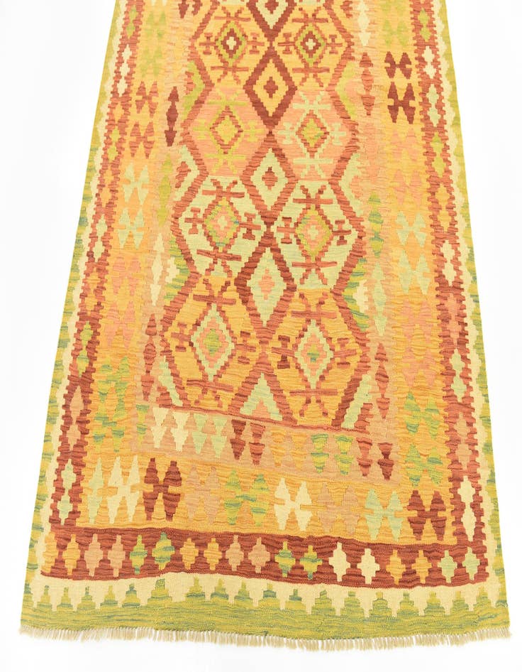 Detail image of  4' 7 x 6' 7  Hand Woven Kilim Waziri Wool Rug