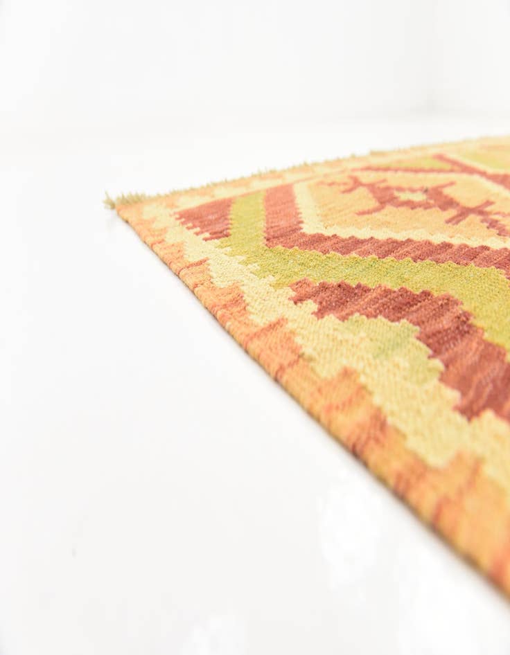 Detail image of  4' 7 x 6' 8  Hand Woven Kilim Waziri Wool Rug
