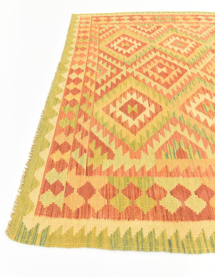 Detail image of  4' 3 x 5' 9  Hand Woven Kilim Waziri Wool Rug