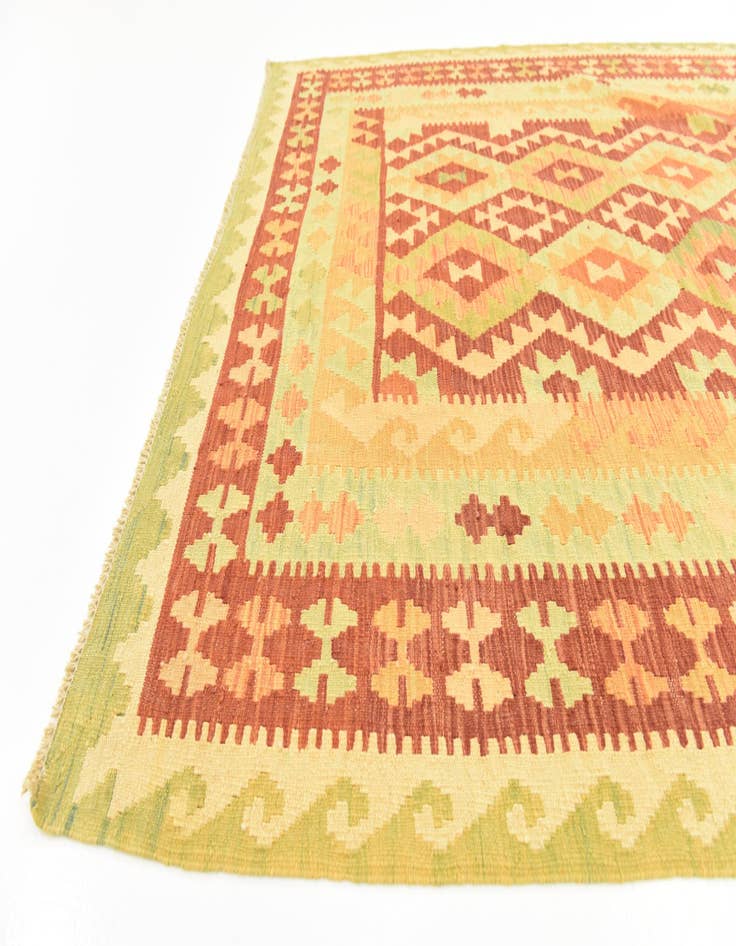 Detail image of 4' 8 x 6' 6 Hand Woven Kilim Waziri Wool Rug