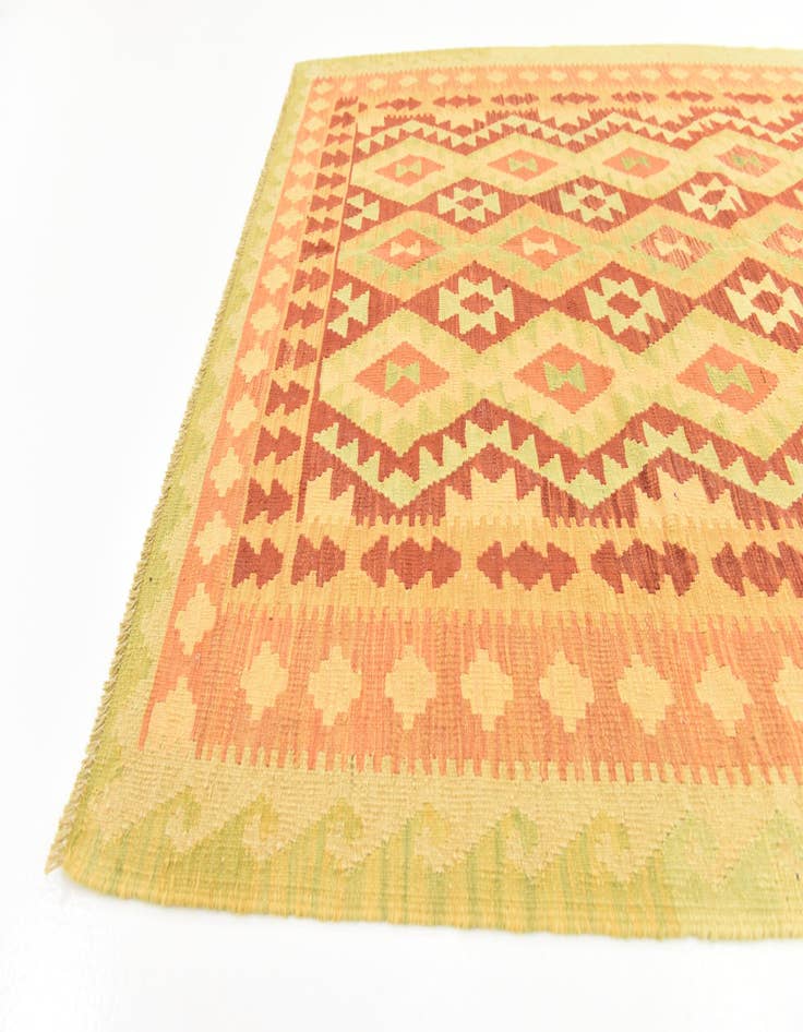Detail image of  4' 9 x 6' 6  Hand Woven Kilim Waziri Wool Rug