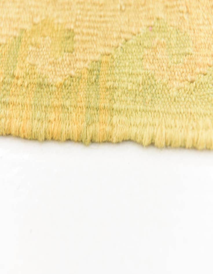 Detail image of  4' 9 x 6' 6  Hand Woven Kilim Waziri Wool Rug