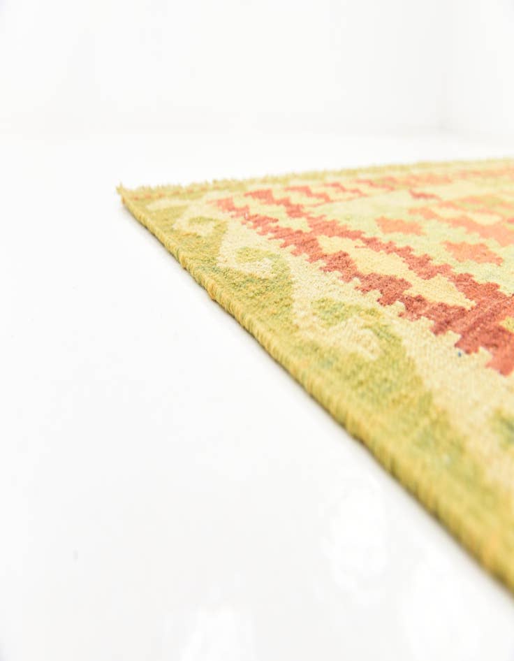 Detail image of  4' 9 x 6' 4  Hand Woven Kilim Waziri Wool Rug