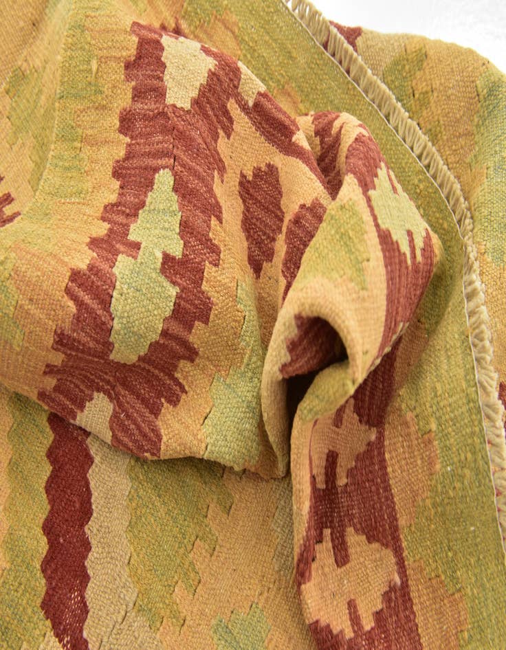 Detail image of  3' 4 x 5'  Hand Woven Kilim Waziri Wool Rug