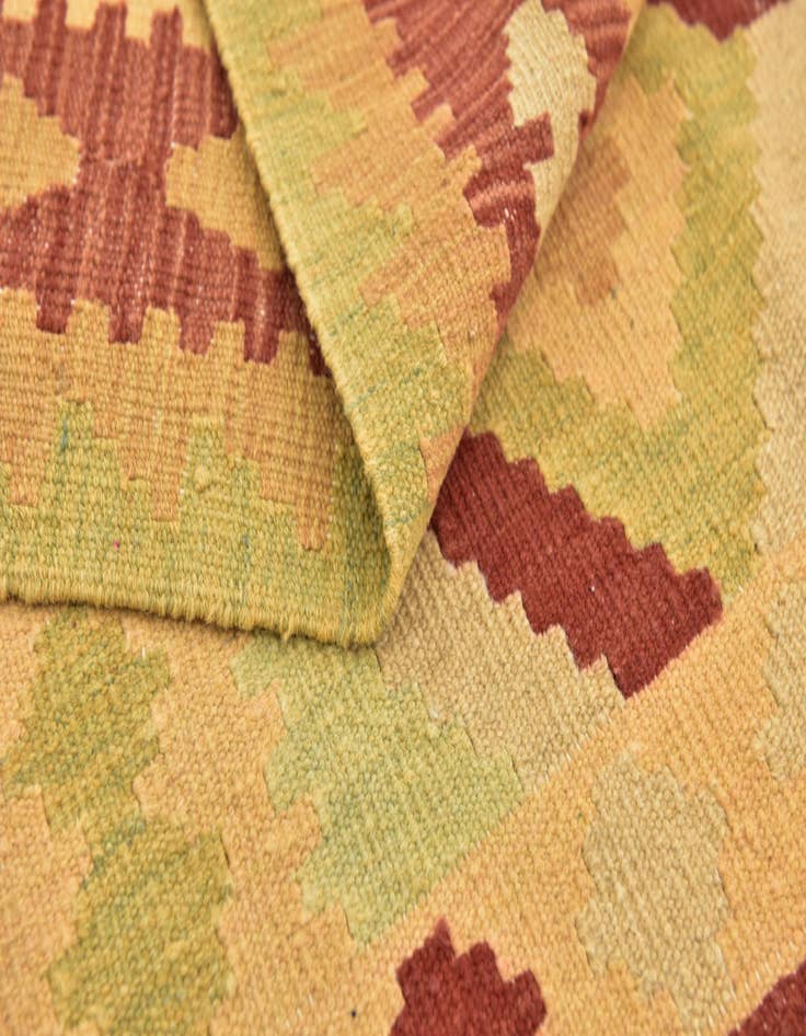 Detail image of  3' 4 x 5'  Hand Woven Kilim Waziri Wool Rug