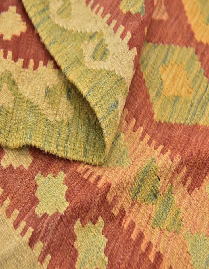 Detail image of  3' 2 x 4' 10  Hand Woven Kilim Waziri Wool Rug