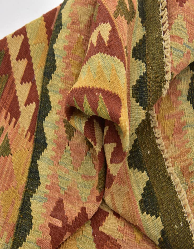 Detail image of  2' 7 x 4' 4  Hand Woven Kilim Waziri Wool Rug