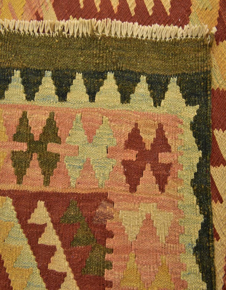 Detail image of  2' 7 x 4' 4  Hand Woven Kilim Waziri Wool Rug