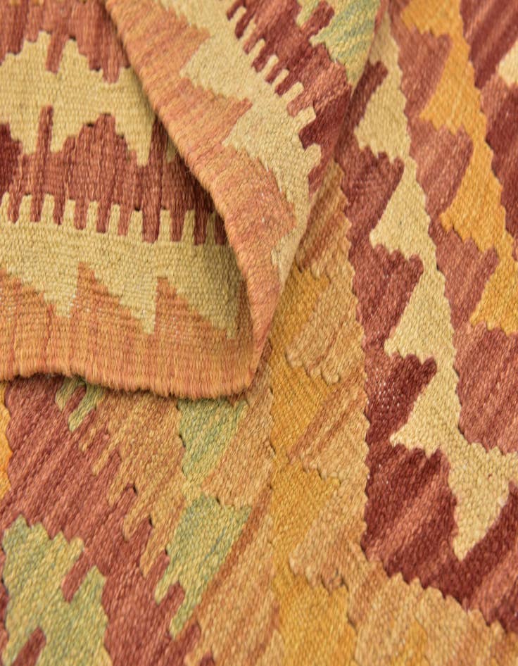Detail image of  2' 10 x 4' 8  Hand Woven Kilim Waziri Wool Rug
