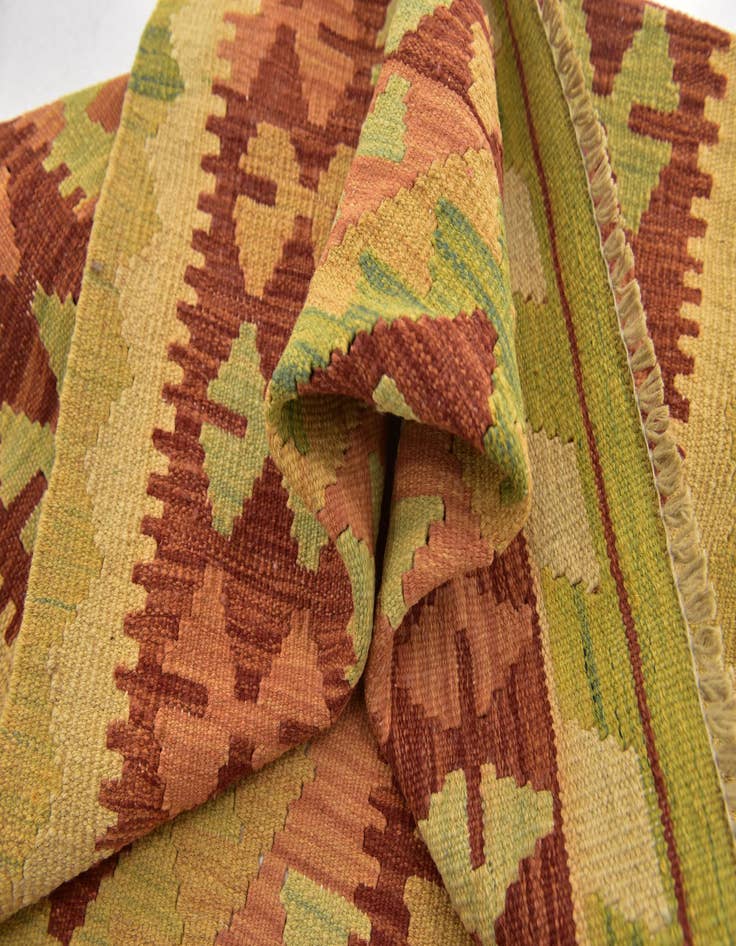 Detail image of  2' 6 x 4'  Hand Woven Kilim Waziri Wool Rug