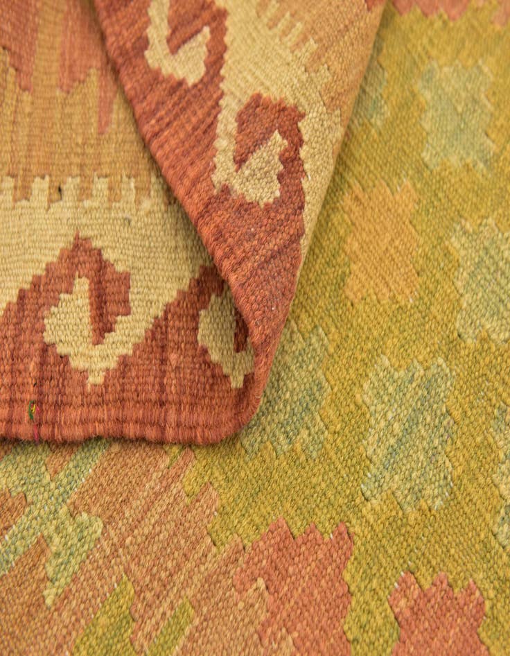 Detail image of  2' 6 x 4' 4  Hand Woven Kilim Waziri Wool Rug