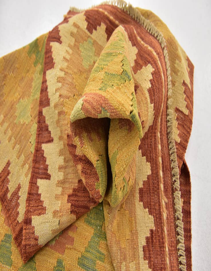 Detail image of  2' 5 x 4' 6  Hand Woven Kilim Waziri Wool Rug