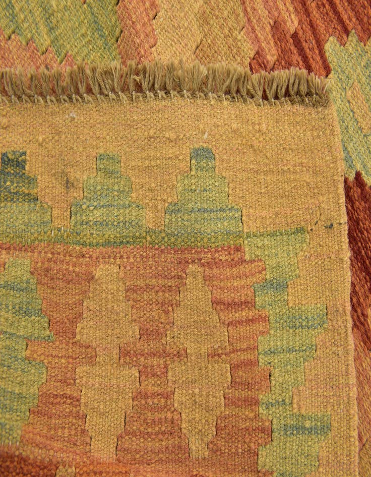 Detail image of  3' 4 x 5'  Hand Woven Kilim Waziri Wool Rug