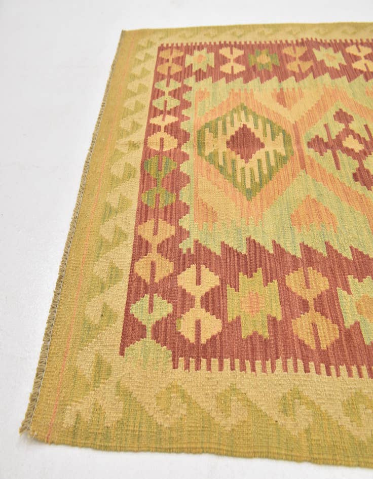 Detail image of  3' 4 x 4' 10  Hand Woven Kilim Waziri Wool Rug