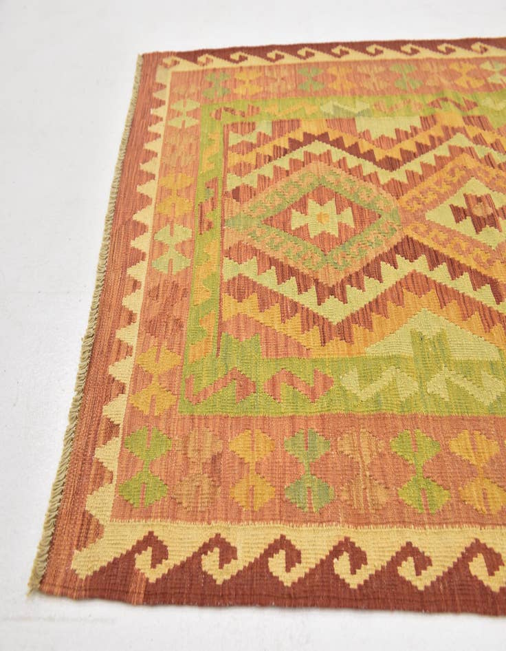 Detail image of  3' 2 x 4' 9  Hand Woven Kilim Waziri Wool Rug
