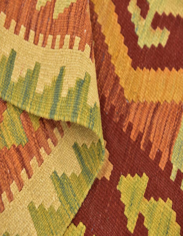 Detail image of  3' 2 x 4' 10  Hand Woven Kilim Waziri Wool Rug