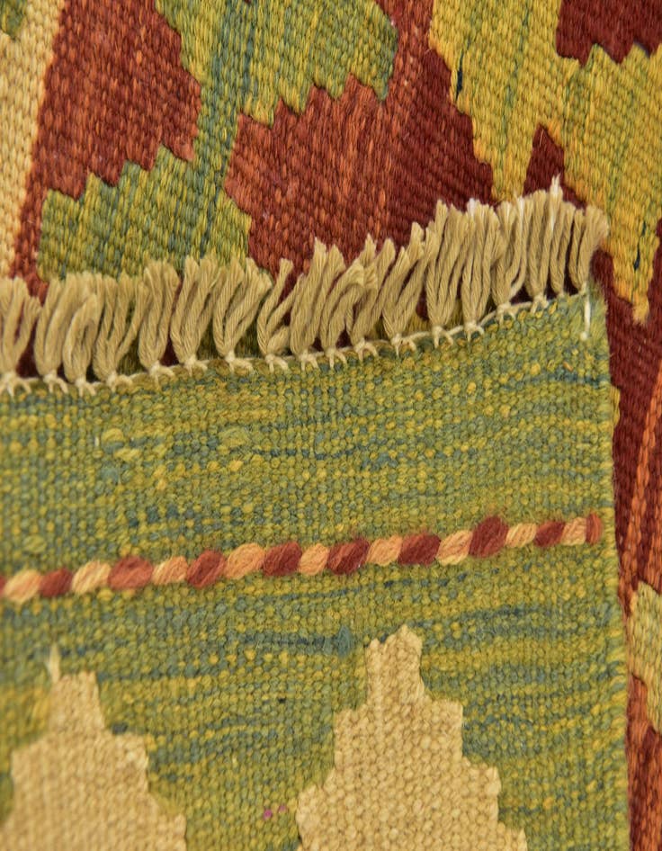 Detail image of  3' 2 x 4' 10  Hand Woven Kilim Waziri Wool Rug
