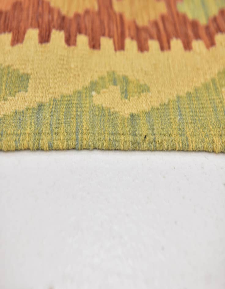 Detail image of  3' 2 x 4' 10  Hand Woven Kilim Waziri Wool Rug